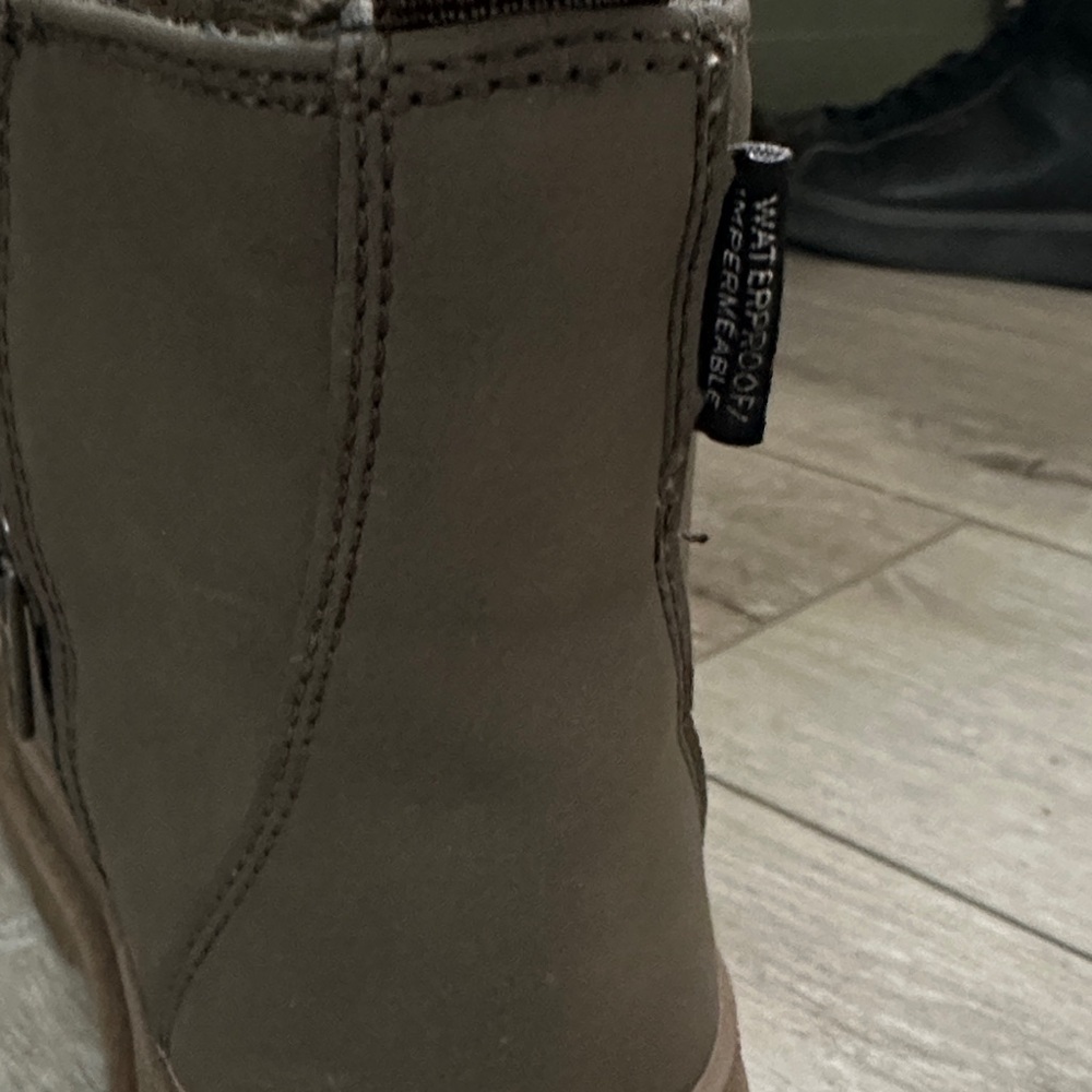H&M Kids Brown Boots - Picture 3 of 3